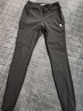 Magellan Outdoors Black Women's Leggings with Side Pockets
